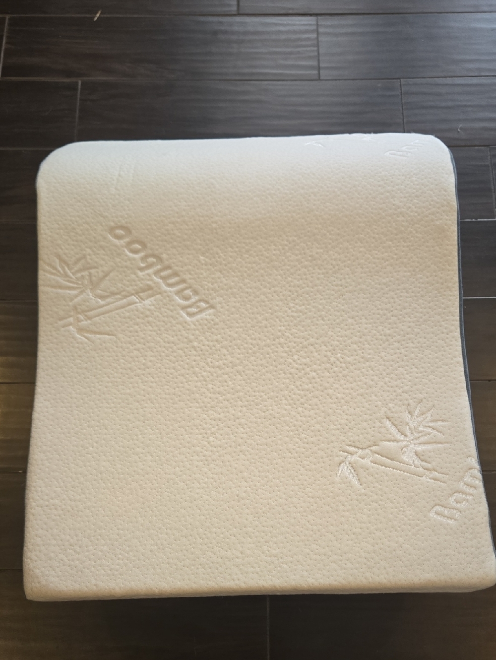 Lunix Bamboo Memory Foam Bed Wedge Pillow - Picture 5 of 5